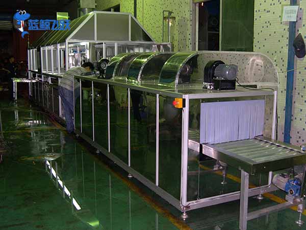 青青草网站下载