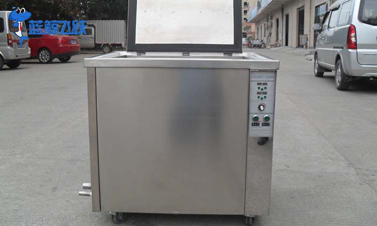 超声波清洗设备机械定时和数码定时有什么区别？可以清洗哪些工件？