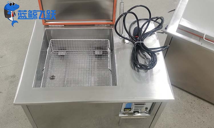 青青草网站下载价格分析：品牌、型号、规格、配置、使用寿命和购买途径的影响因素