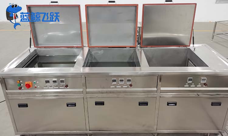 青青草网站下载在印刷行业的应用，如何清洁印刷设备？