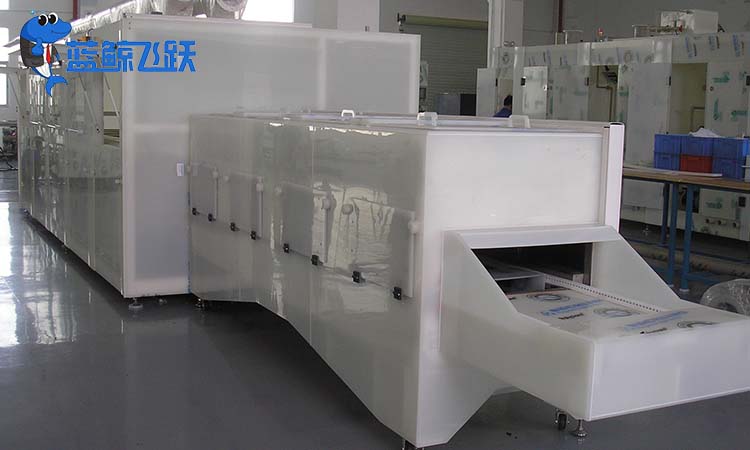 青青草网站下载在光学行业的应用，如何清洁光学设备？