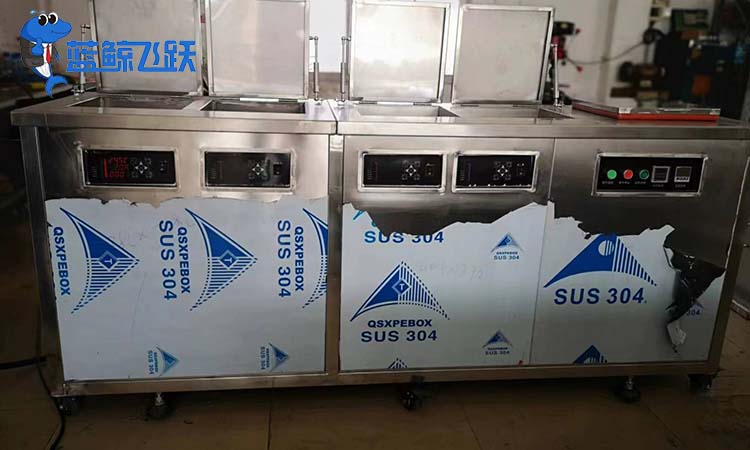 青青草网站下载在家居用品制造行业的应用，如何清洁家居用品？