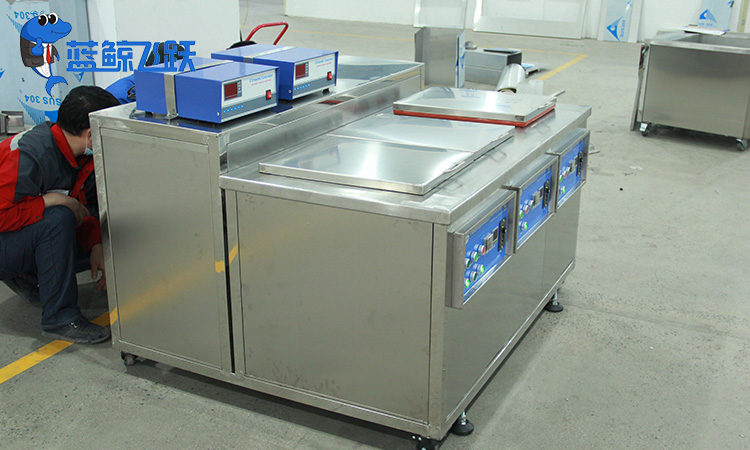 青青草网站下载的清洗原理与手工清洗的对比，哪个更环保？