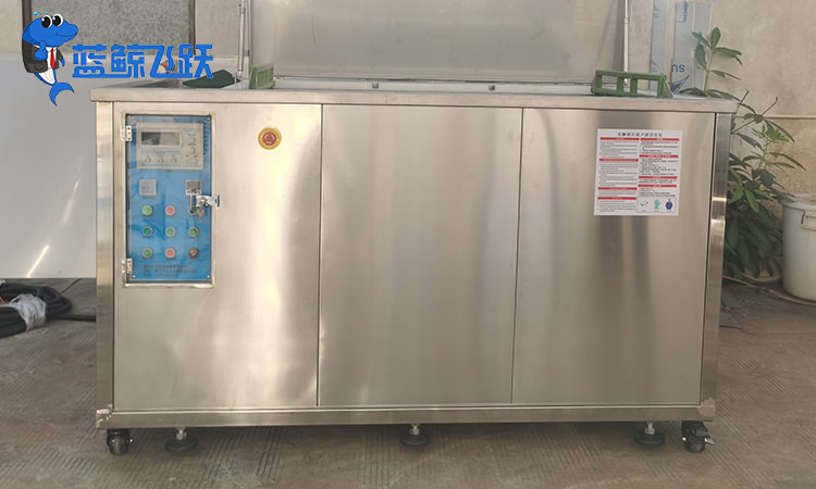青青草网站下载：金属自行车零件清洁的高效解决方案