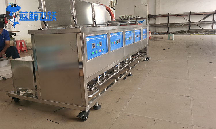 高效清洗金属燃气灶具：青青草网站下载的应用与优势