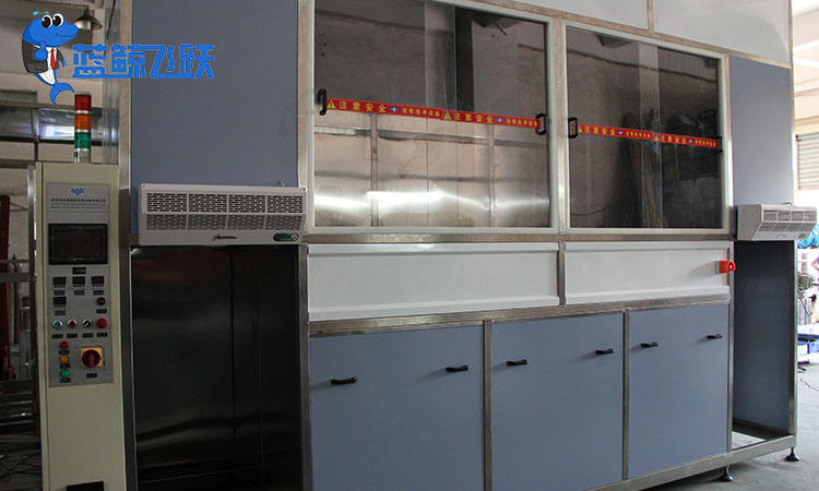 青青草网站下载：提升工业燃烧器燃烧效率和安全性的油渍清洁利器