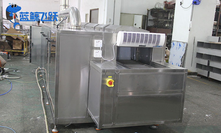 超声波清洗器：推动制造业环保可持续发展的绿色引擎