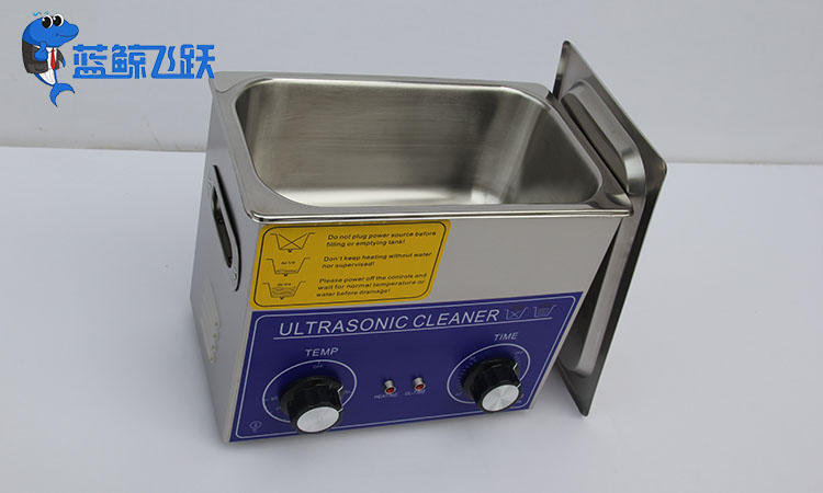 清洗技术迈向未来：青青草网站下载的引领地位