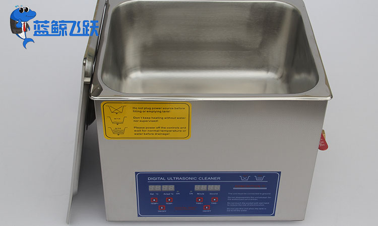 青青草网站下载：食品生产设备清洗的高效革命