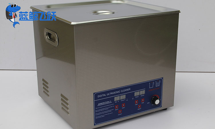 电子半导体器件清洗新纪元：超声波清洗技术的引领