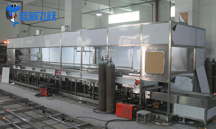 清洁新纪元：超声波清洗设备提升食品加工设备卫生标准