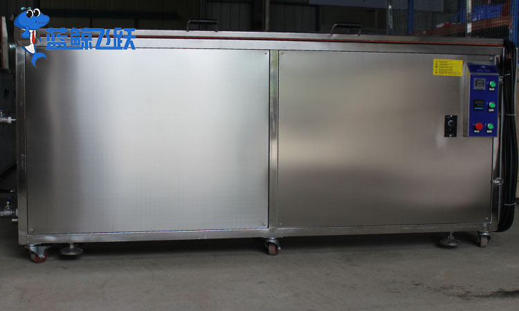 青青草网站下载电压选择指南：220V与380V的比较