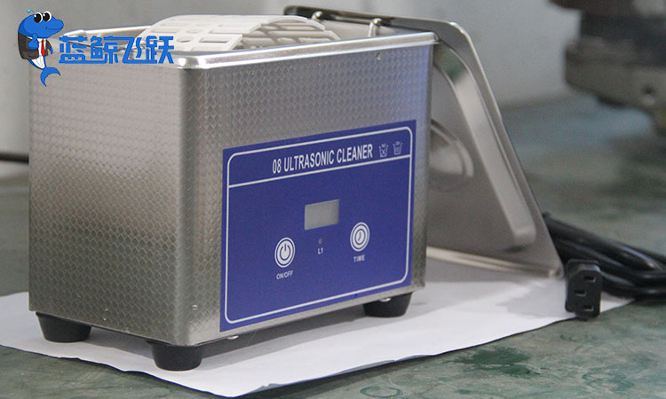 桌面青青草网站下载维修费用详解