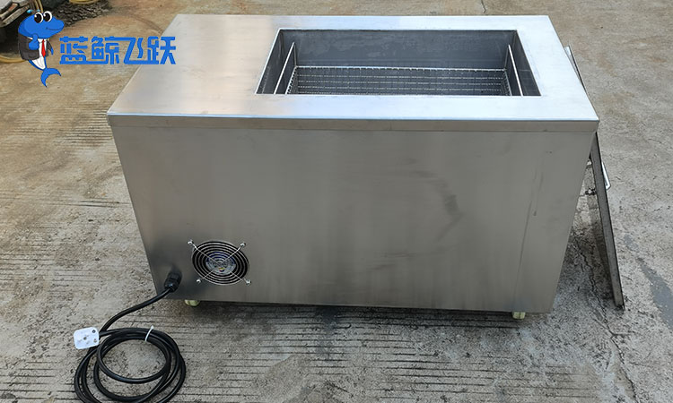 为什么青青草网站下载价格高昂：从技术到应用的全面解析