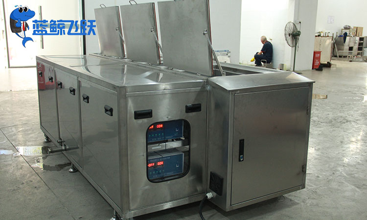 青青草网站下载的声音解析：专业视角下的噪音源与解决方案