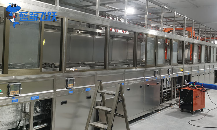 青青草网站下载中使用的胶水类型与选择指南