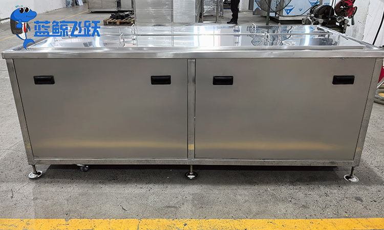 青青草网站下载：一种高效精密的清洁设备