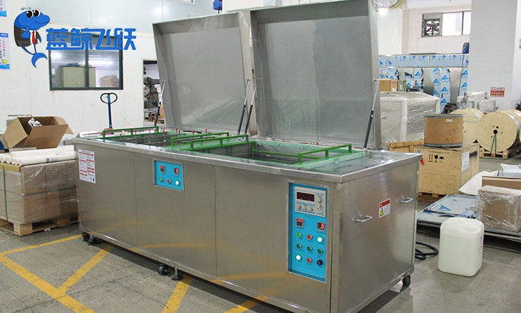 青青草网站下载材料选择分析：性能与应用的[敏感词]平衡