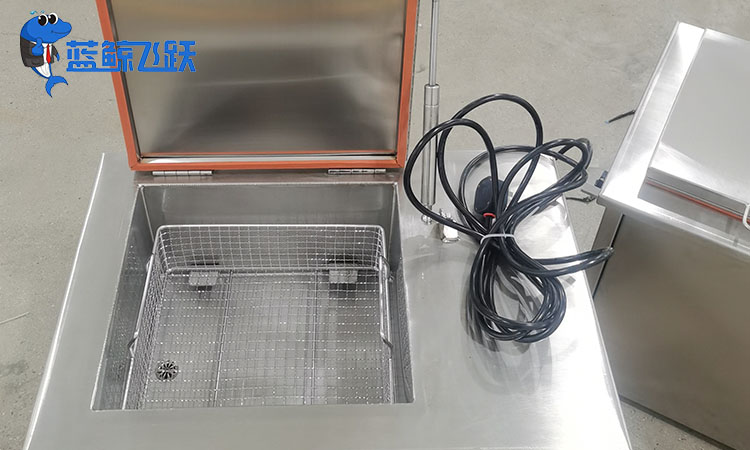 青青草网站下载清洗链条：适用清洗剂选择及工艺要点