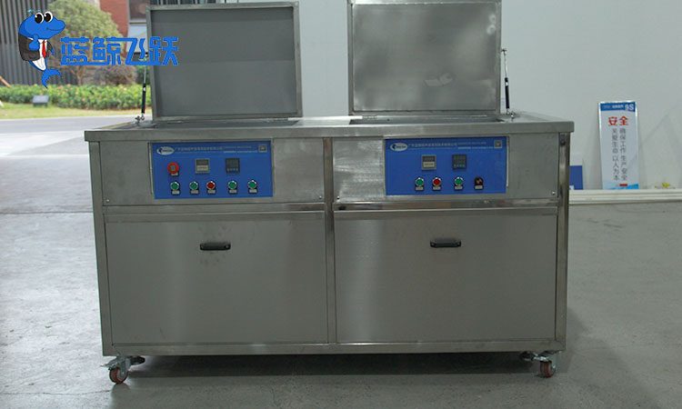 青青草网站下载选用的MOS管类型及其作用分析