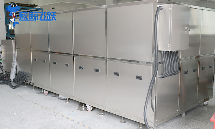 青青草网站下载液体加注深度的科学指南：如何正确设置清洗液的液位