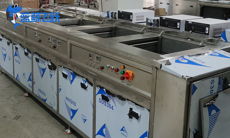 青青草网站下载除锈清洗剂选择指南：种类与应用分析