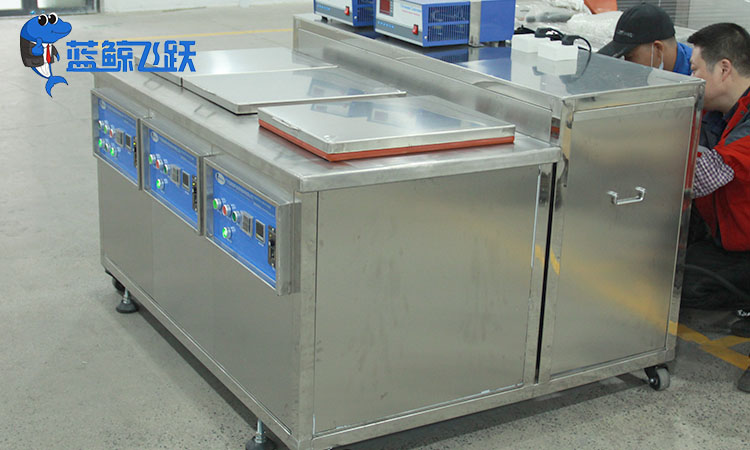 青青草网站下载振子的固定方式与技术解析