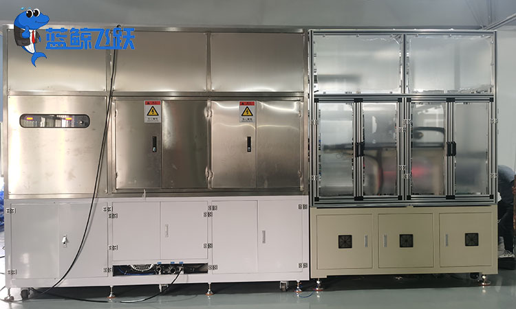 青青草网站下载震板里面是什么？