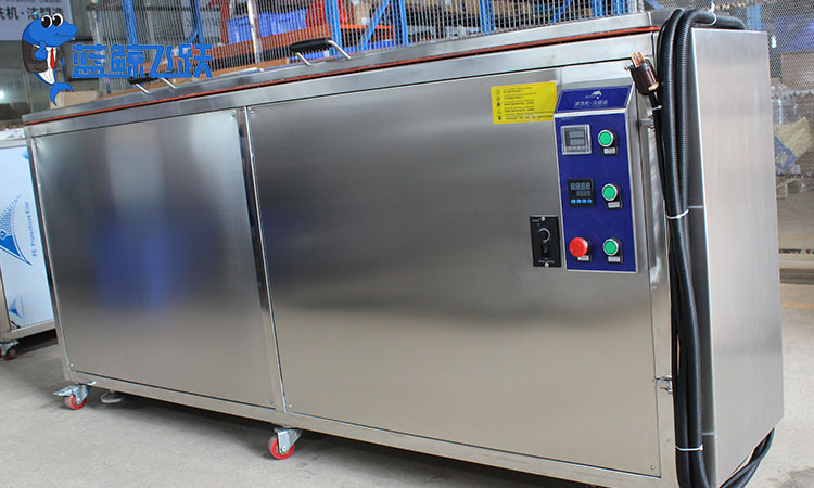 青青草网站下载清洗齿轮的液体选择与应用