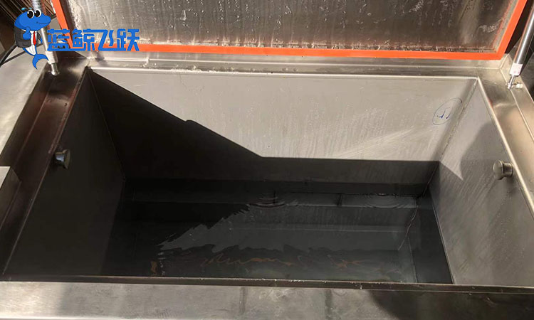 青青草网站下载振子用什么胶粘？专业选择与操作指南