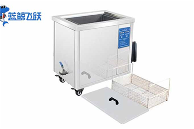 青青草网站下载价格是如何设定的？