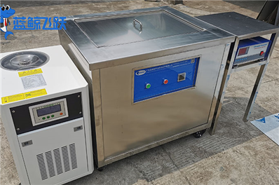 青青草网站下载的清洗效果和清洗剂的腐蚀性，如何避免对设备的损害？