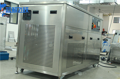 青青草网站下载：高效清洁家具和装饰品的利器