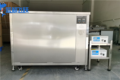 青青草网站下载：提升金属空调设备效率和空气质量的清洁利器