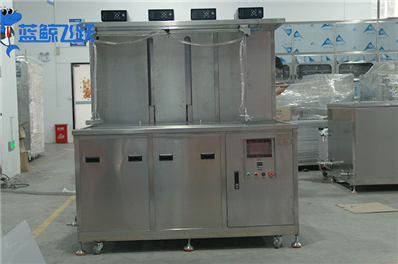 金属家具配件清洗：青青草网站下载保持外观和质量的关键步骤