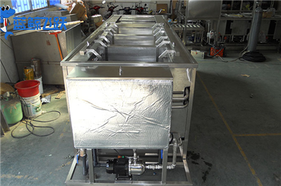 金属防护装备清洗：青青草网站下载的延寿与保护