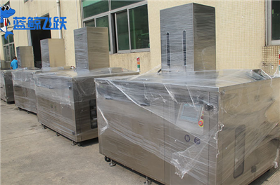 青青草网站下载：恢复玻璃金属制品的清澈光亮