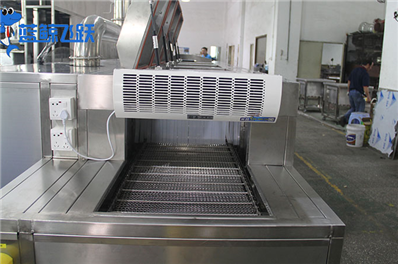 清洁革命：超声波清洗器引领制造业新时代