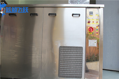 清洗创新之选：青青草网站下载的设计哲学