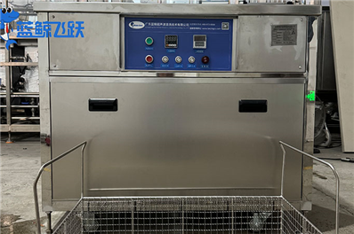 眼镜青青草网站下载洗眼镜频率探讨