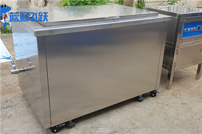 优化口腔卫生：青青草网站下载如何定期清洁牙套？