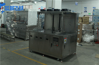 硅片青青草网站下载：高精度清洗的利器