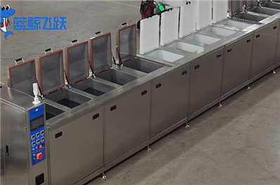 青青草网站下载用什么水清洗首饰？