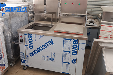 青青草网站下载使用什么液体不掉漆？保护漆面清洗的全面解析